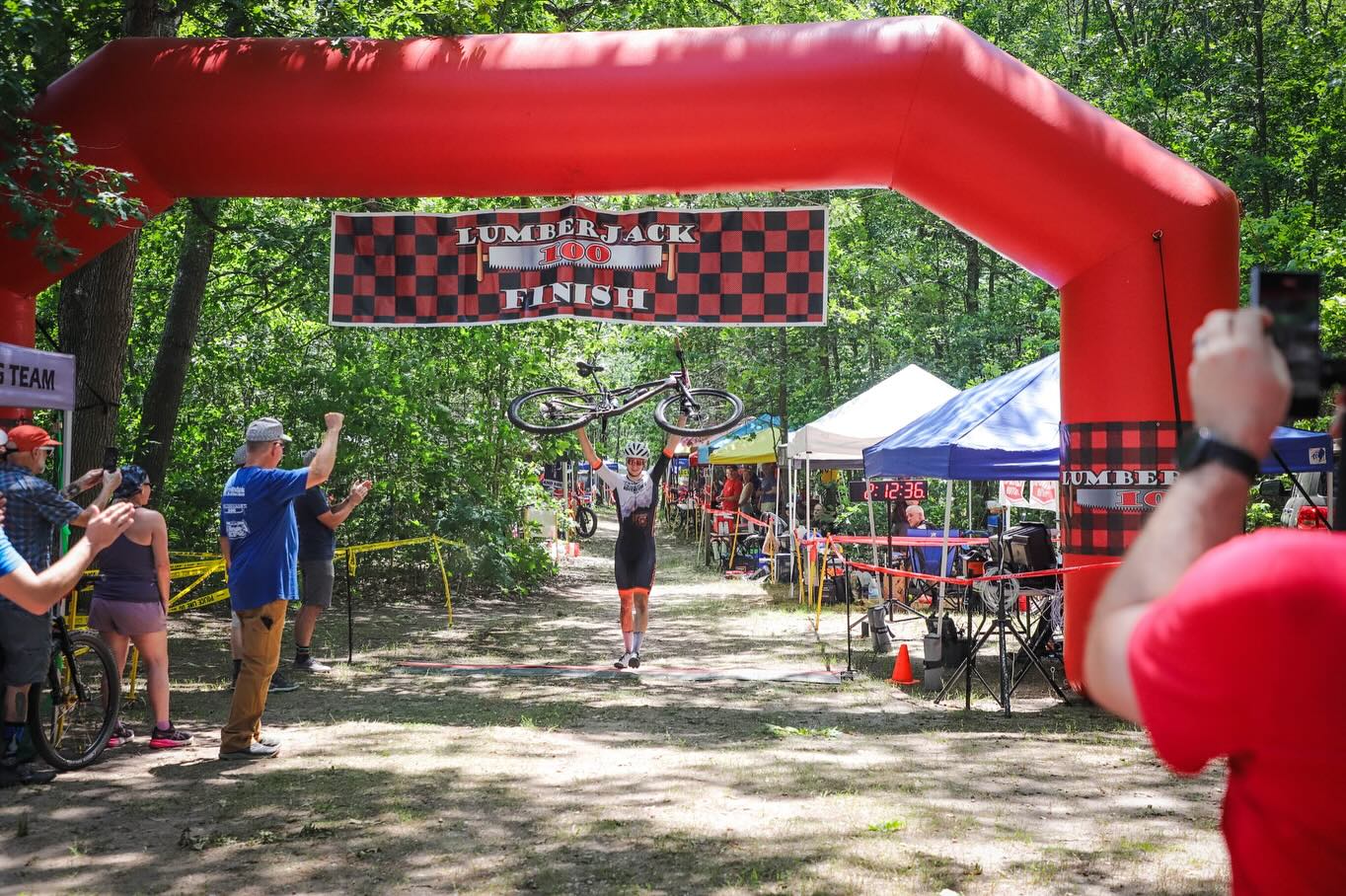 David Brower Dominates the 2025 Lumberjack 100 in Scorching Heat